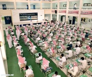 ( ١٧ ) ألف طالب وطالبة يتوجهون لأداء الاختبارات بتعليم الليث
