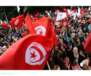 غضب تونسي من لافتة قطرية مهينة تهدف إلى جمع التبرعات