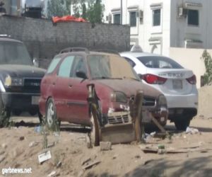 حملة لإزالة السيارات التالفة بأحياء مكة