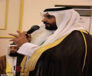 الأمير خالد الفيصل يُدشّن مبادرة "دليل الحاج والمعتمر" ويتسلّم أول بطاقة ذكية للدليل