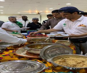 أكلات شعبية على مائدة هايكنج السعودية بمحافظة الجموم