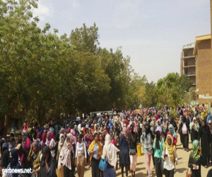 الاحتجاجات تتواصل بالسودان.. وإضراب بعد "أحداث الجامعة"