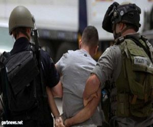 قوات الاحتلال تعتقل 10 فلسطينيين في الضفة