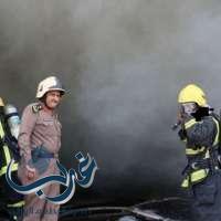 وفاة ثلاثة عمال إثر حريق مستودع أثاث بمكة