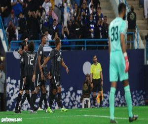 الهلال يقطع شوطاً نحو نهائي زايد