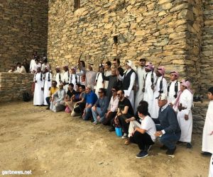 جولة سياحية لعوائل مدينة جدة على تراث الباحة