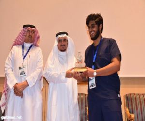 معالي مدير الجامعة يفتتح الملتقى الطلابي للبحث الطبي الأول للكليات الصحية بالباحة