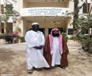موفد الشؤون الإسلامية في السنغال يزور جامعة إفريقيا العالمية