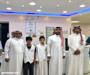 نادي مدرسة الحي بابتدائية الامام محمد بن عبد الوهاب يعايد مستشفى الأطفال بالطائف