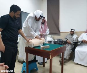 مستشفى الملك فهد يدرب إعلاميي جدة على الإسعافات الأولية