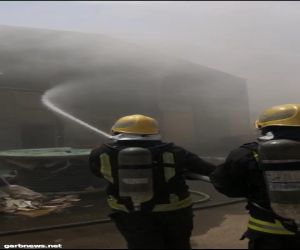 مدني القصيم يخمد حريق مستودع مقاول بتخصصي بريدة