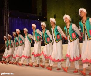الفنون الشعبية تضيء مهرجان القلعة الدولي للموسيقي والغناء بفرقة رضا