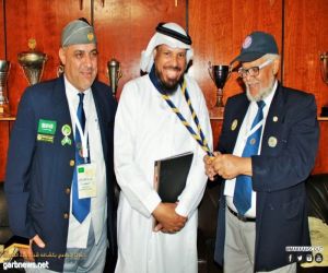 الإتحاد العربي لرواد الكشافة يمنح البركاتي المنديل الكشفي العربي
