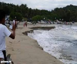ظاهرة بحرية فريدة تبتلع أحد شواطئ المكسيك