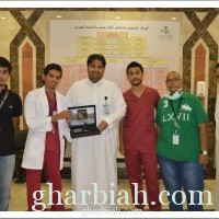 شباب مكة المتطوعون يكرمون مدير مستشفى الملك فيصل بالعاصمة المقدسة