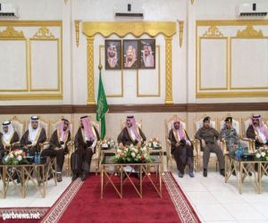 سمو الأمير فيصل بن نواف يستقبل المواطنين والمسؤولين بمركز صوير.
