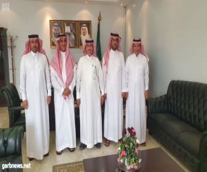 "العمل والتنمية الاجتماعية" و "الأحوال المدنية" يبحثان سبل تفعيل مبادرة " الأولوية لهم " بمنطقة تبوك