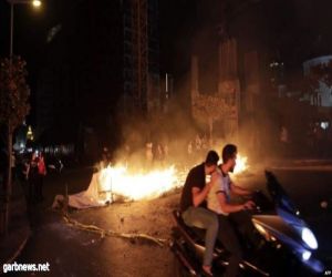 وفاة شخصين جراء اندلاع النيران بمبنى في وسط بيروت