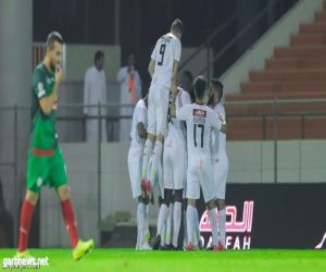 الشباب يتغلب على الاتفاق بثنائية