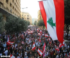 التظاهرات والإضرابات تشلّ أرجاء لبنان