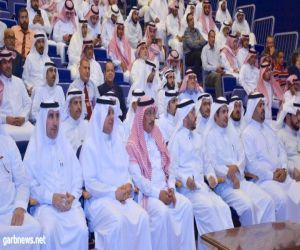 بالتعاون مع جامعة الطائف.. مدير تعليم جدة يدشن “دورة الشعر العربي”