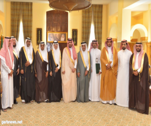 نائب أمير مكة يستقبل مدير فرع وزارة العمل والتنمية الاجتماعية بالمنطقة