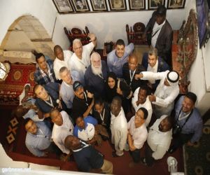 500 زائر من 60 دولة يتعرفون على الثقافة السعودية في جدة التاريخية *