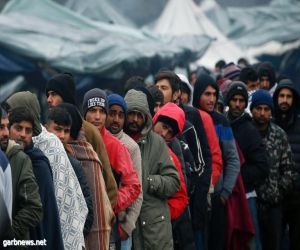 سياسة دير شبيجل: آلاف اللاجئين يعانون ظروفا كارثية على حدود أوروبا