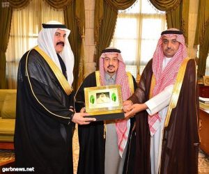 سمو أمير منطقة الرياض يشهد توقيع اتفاقية تعاون بين جمعية خيرات والشركة الحديثة للتكنولوجيا
