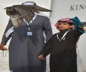 نادي الصقور السعودي يدعو المشاركين بمهرجان المؤسِّس للالتزام بمواعيد الأشواط