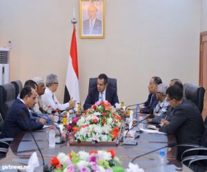 رئيس الوزراء اليمني: قضية المُبعدين من وظائفهم المدنية والعسكرية ما تزال في صلب اهتمام الدولة