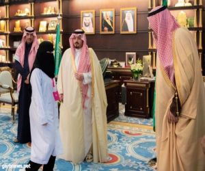 الأمير الدكتور حسام بن سعود يكرم الأخصائية أمجاد الزهراني لإنقاذها حياة مصاب خارج دوامها الرسمي