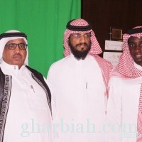 مركز حي النزهة يحتفي بنجم الإعلاميين أبوعبدالكريم