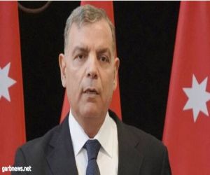 وزير الصحة الأردني يطالب مواطني المملكة بعدم التقبيل بسبب انتشار الإنفلونزا