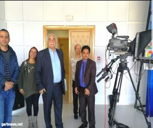 تونس / هادي يزور أكاديمية التدريب الإعلامي بتونس ويشيد بما تقدمه للإعلاميين اليمنيين