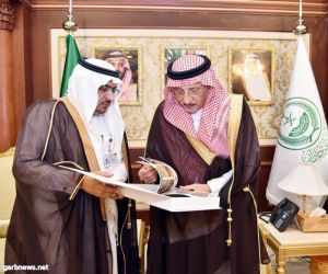 سمو الأمير محمد بن ناصر يرعى اتفاقية زراعة (300) ألف شتلة بمشاريع الإسكان بجازان