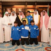 أمير الباحة يستقبل رئيس وأعضاء نادي العين الرياضي