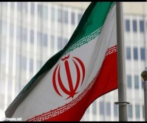إيران تنسى معالجة شعبها من "كورونا" وتلاحق "أمطار الباذنجان"