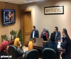 وزير السياحة والآثار المصري يعقد اجتماعاً في مقر الوزاره