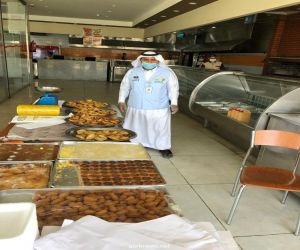بلدية بارق تنظم حركة المتسوقين  في أول أيام رمضان