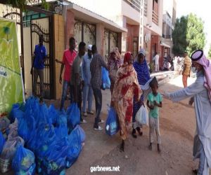 الشؤون الإسلامية تكمل توزيع 50 طناً من السلال الغذائية بولايات السودان ضمن برنامج خادم الحرمين الشريفين لتفطير الصائمين