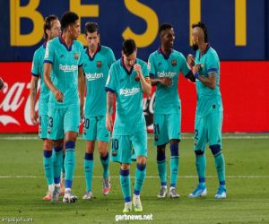 برشلونة يتغلب على فياريال برباعية