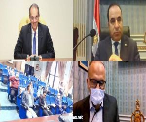 الدكتورعمرو طلعت وزير الاتصالات يناقش مشروعات بناء مصر الرقميه