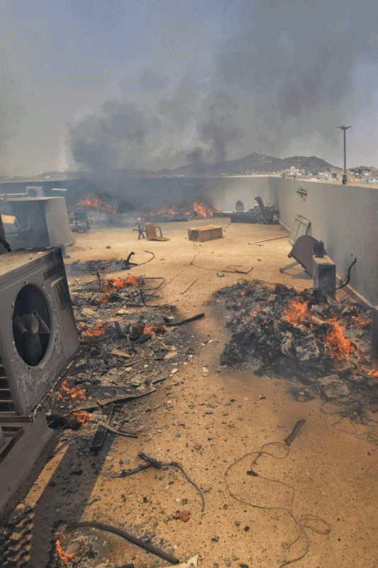 مدني حائل يباشر حريق في مبنى خدمات المياه