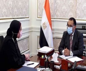 رئيس الوزراء المصرى يتابع مع وزيرة الصناعة الموقف التنفيذي لإقامة مجمعات للصناعات المتوسطة والصغيرة بالمحافظات