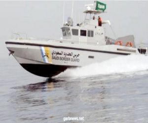 حرس الحدود ينقذ مواطنيَن تعطل قاربهما في عرض البحر بجازان