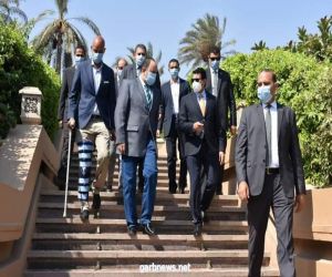 وزير الرياضة المصري يتفقد موقع إقامة قرعة مونديال العالم لليد 2021