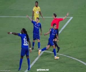 الزعيم يتوج بكأس الدوري