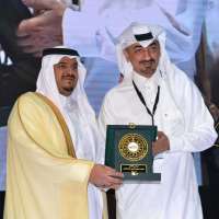 بمناسبة اليوم العالمي للمتعافين من السرطان نائب أمير الرياض يكرم "نخبة العود"