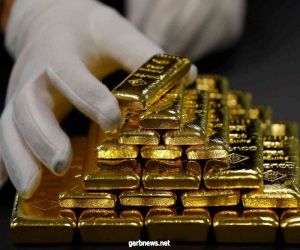الذهب يتراجع عن أعلى مستوى في 3 أسابيع مع استقرار الدولار